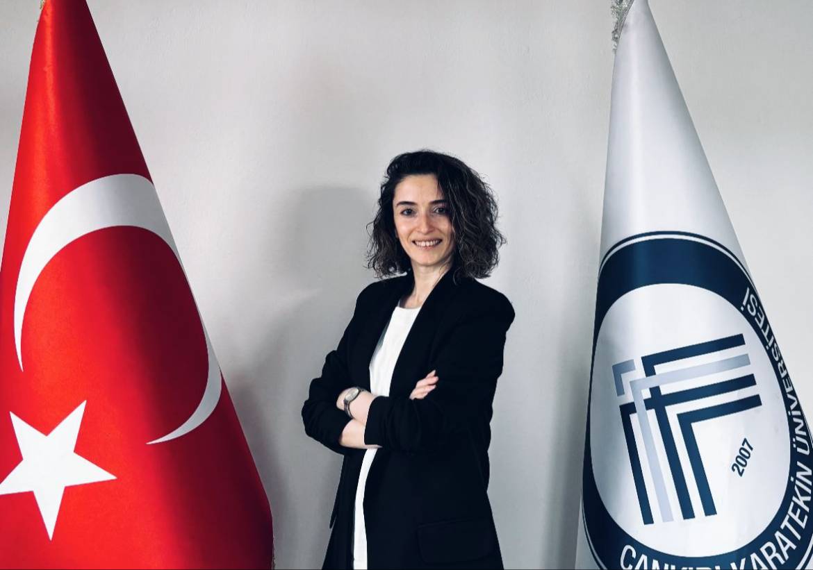 Kamile Öner